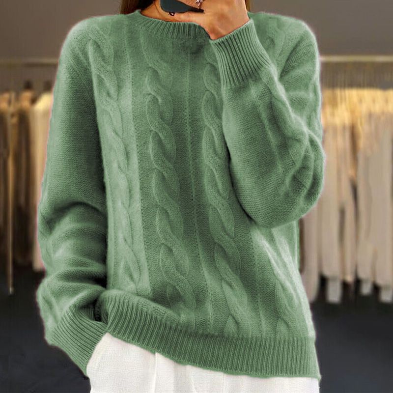 Alora | Classic Cable-Knit Sweater